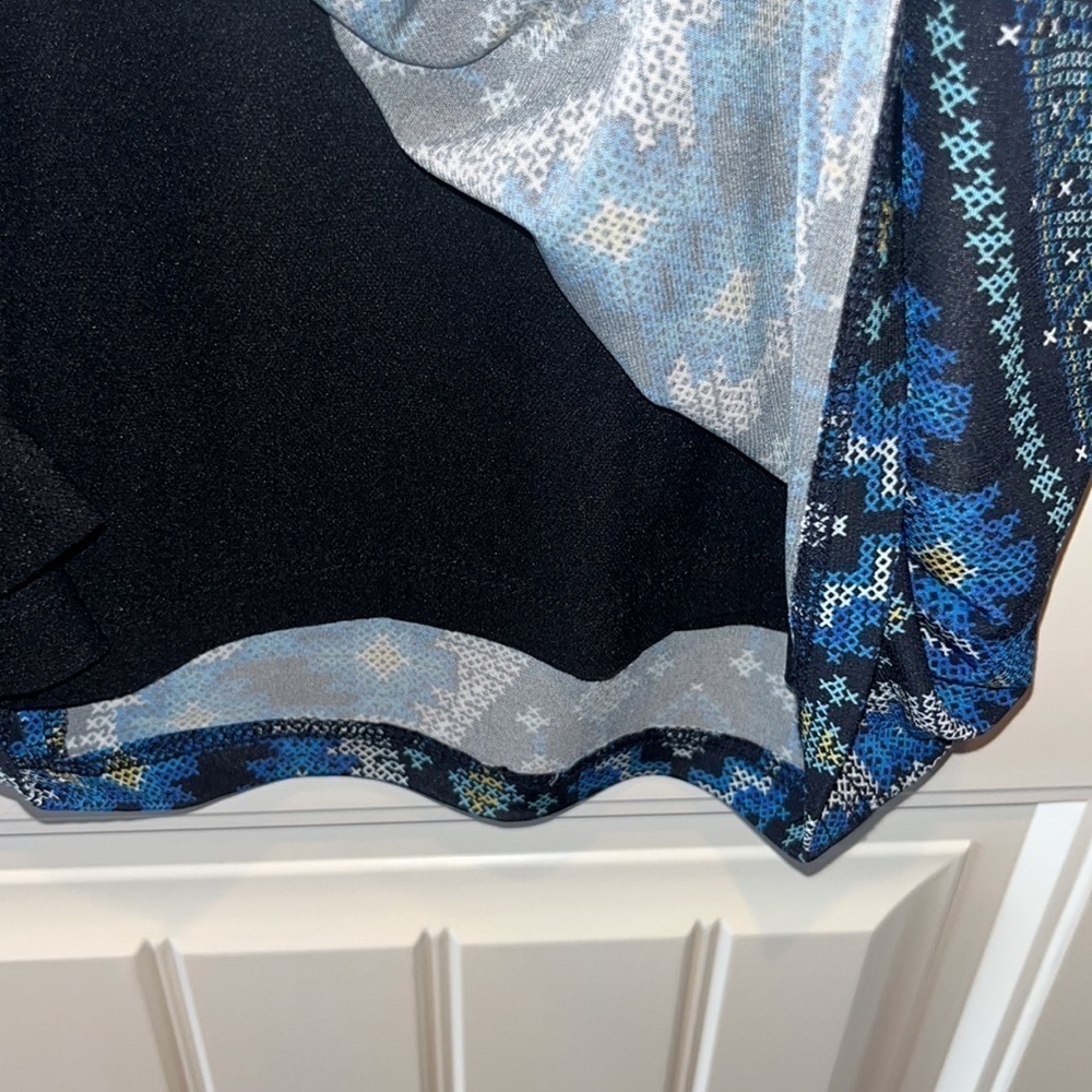 FLATTERING slimming 3/4 sleeve dress Karen Kane size L cross-stitch print - Picture 6 of 13